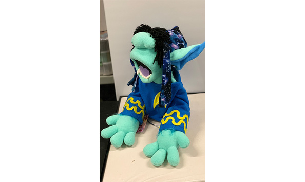 Big image 202311plush001 3   st spock hobblin puppet