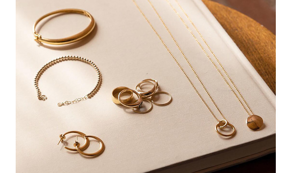 Big image mejuri cover 2