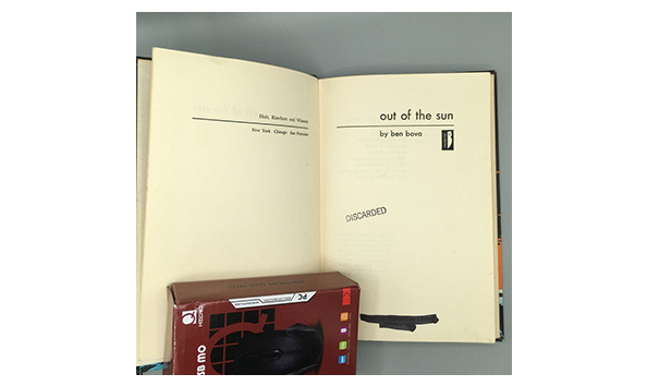 Big image 202202bk028 5   ben bova out of the sun