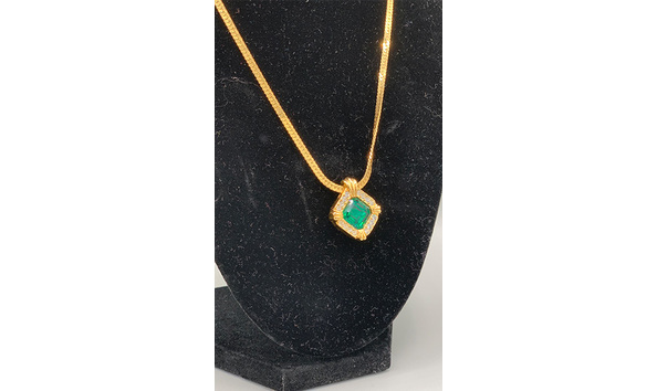 Big image 202306jwy015 3   avon emerald green diamonte  necklace