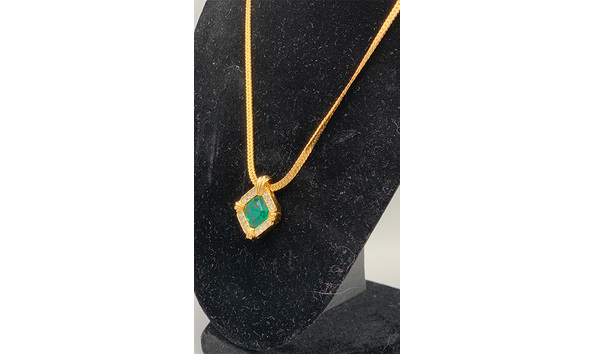 Big image 202306jwy015 4   avon emerald green diamonte  necklace