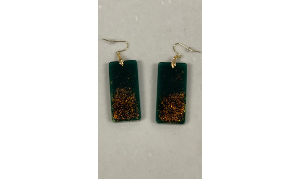 Big image 202308jwy010   resin green fire flower earrings
