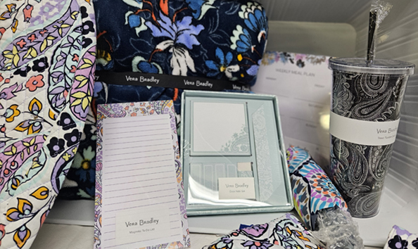 Big image assorted vera bradley items2