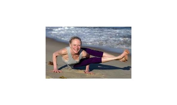 Big image lois yoga2