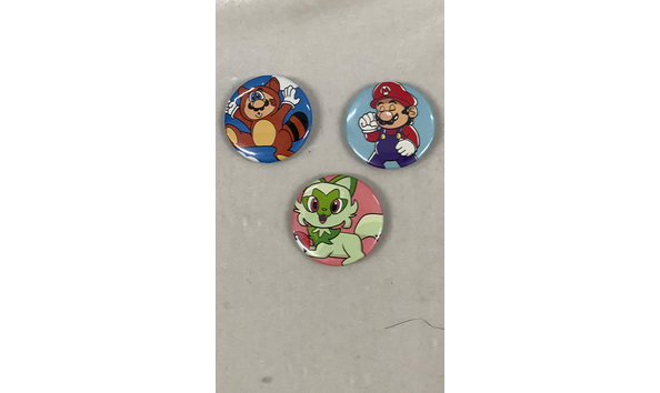 Big image 202309acc004   3 character buttons   mario  raccoon mario  sprigalito