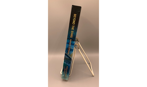 Big image 202304bk004 3   beyond the stars infinite expanse