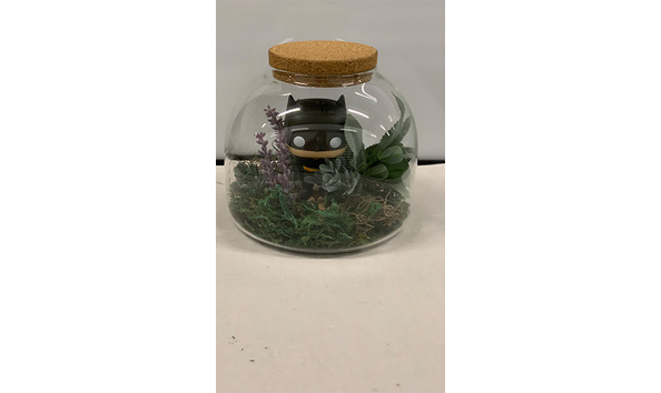 Big image 202311decor003   batman terrarium