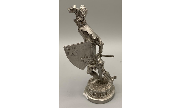 Big image 202304decor010 3   pewter knight figure