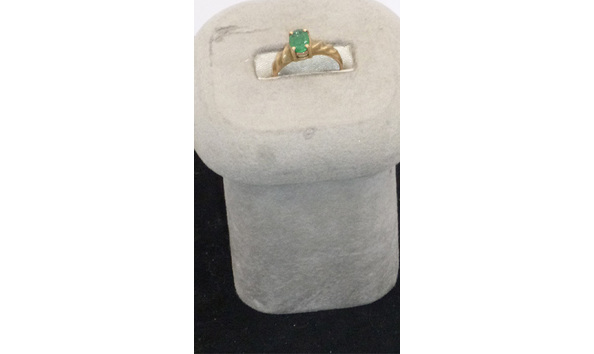 Big image 202102jwy001 2   14k gold oval emerald ring