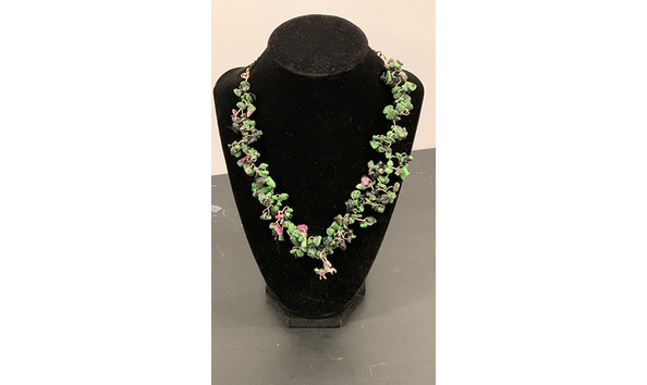 Big image 202308jwy030   ruby zoisite chip collar with horse charm necklace