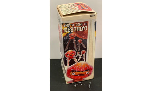 Big image 202307toy001 4   wind up martian invader