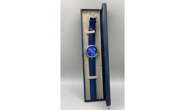Big image 202405acc004 2   disney credit card mickey mouse watch