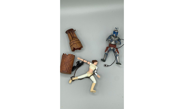 Big image 202403afig018   2 sw e2 aotc figures   padme amidala arena escape   jango fett camino escape