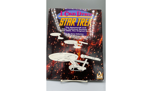 Big image 202403acs001   i can draw star trek book