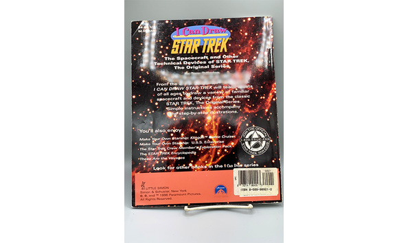 Big image 202403acs001 2   i can draw star trek book