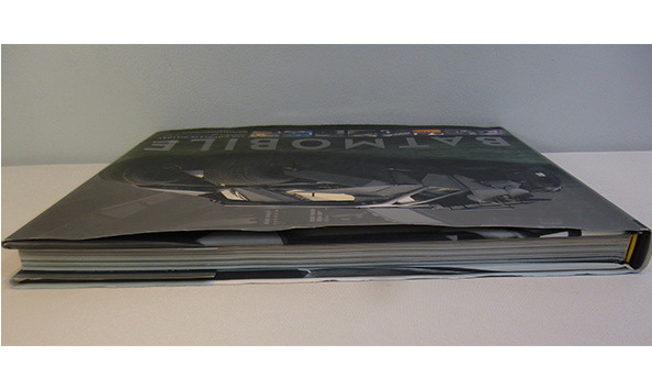 Big image 202108bk001 3   dc batmobile book