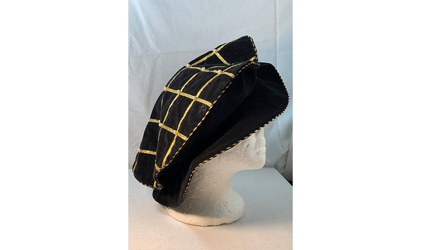 Big image 202405cply001 2   black velvet tudor flat cap renaissance hat