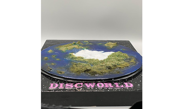 Big image 202404decor004 2   topography of discworld plaque