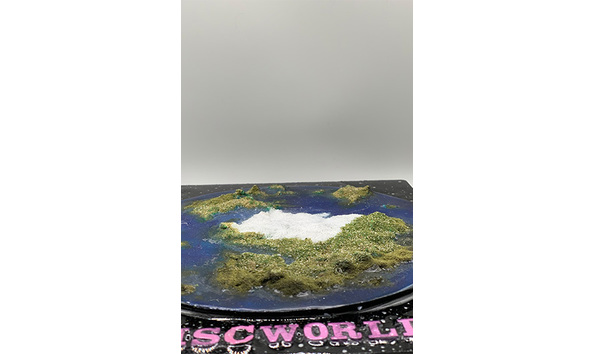 Big image 202404decor004 5   topography of discworld plaque