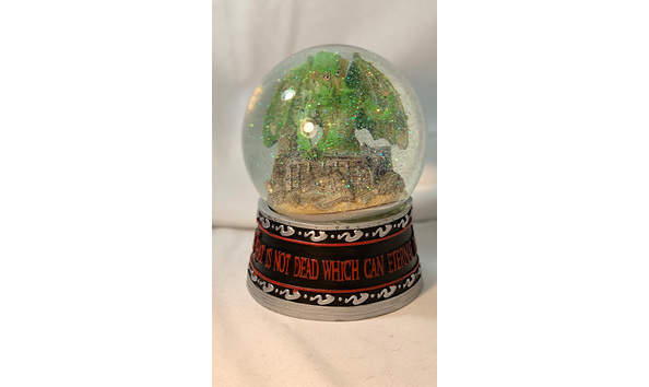 Big image 202405decor002 4   light up cthulhu water globe