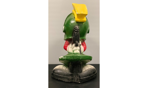 Big image 202403decor002 4   marvin the martian plaster bank