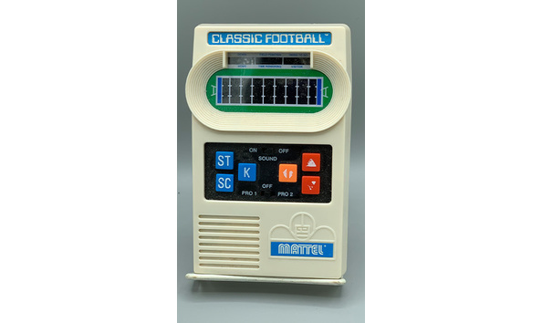 Big image 202405game005   vintage 2000 mattel electronic football
