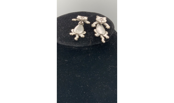 Big image 202404jwy002   jj jonette hanging cat 3d earrings