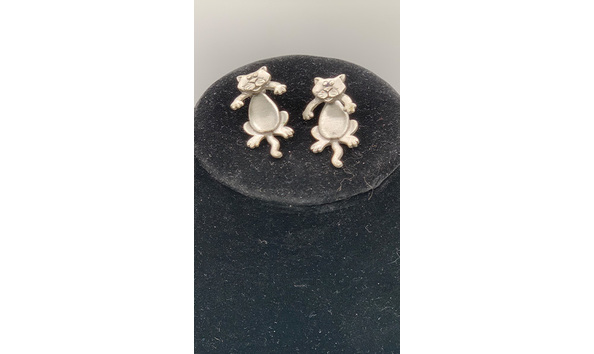 Big image 202404jwy002 2   jj jonette hanging cat 3d earrings