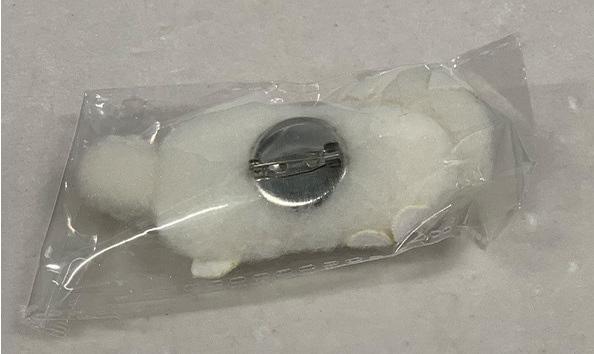 Big image 202309jwy009 2   tofu dog plush brooch 2