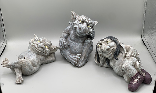 Big image 201810decor010   3 resin lounging gargoyles
