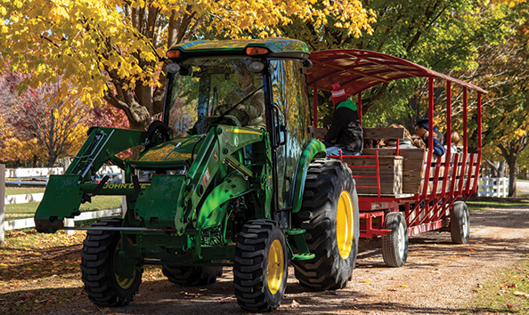 Big image sjf wagon ride 594 354