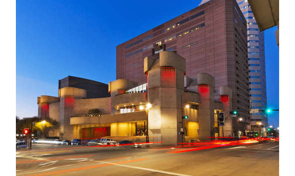 Big image 7252 160203 alleyoutside clean caf58320 918c 0cdf 4b78d36e53376988 caf580f5b691fcf caf58a7e b152 8e28 822d2ba259618b81