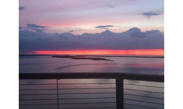 Big image big image image2