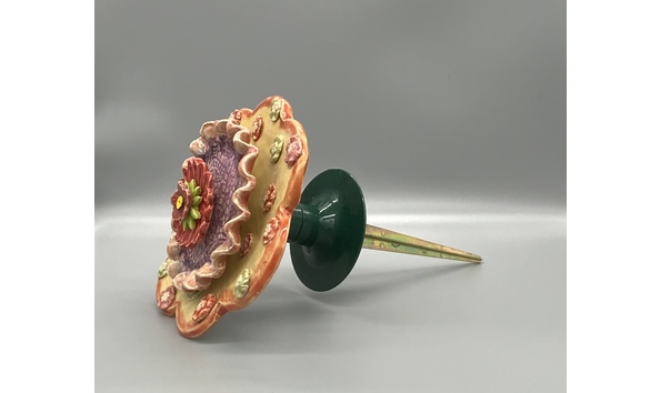 Big image pottery flower left