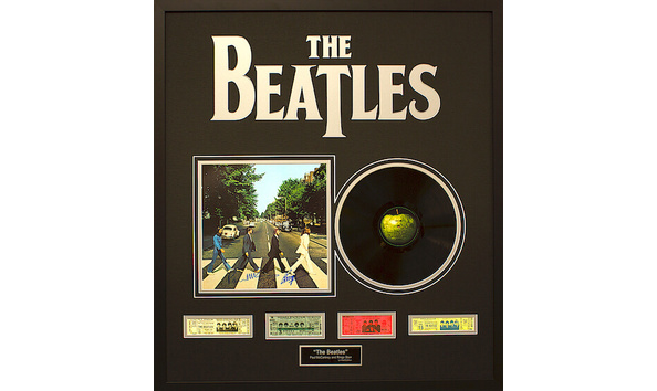 Big image the beatles limited edition abby road record album  black 
