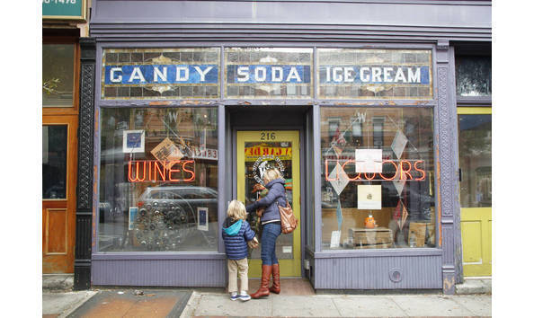 Big image big image 0 4200 0 2972 one windsor wines stained glass window mother son shopping blaylock30