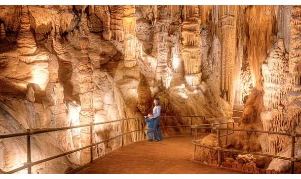 Big image luray caverns giants hall