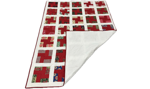 Big image  34 st. ann quilting group quilt red   2