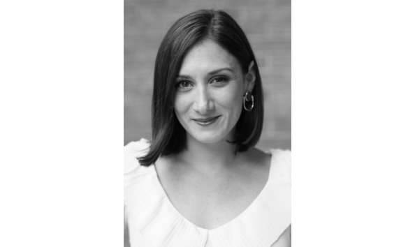 Big image lauren brody headshot  credit nancy borowick 