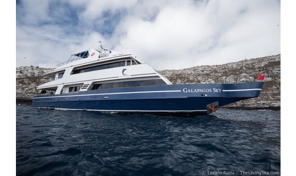 Big image galapagos sky liveaboard by laz ruda