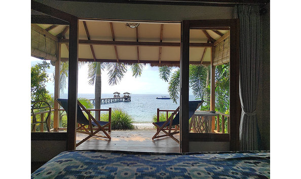 Big image beachfront bungalow view