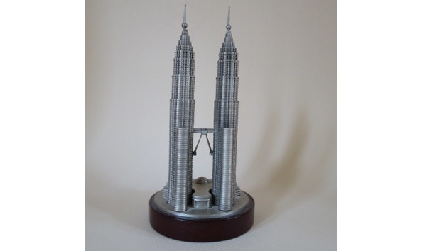 Big image 11.01 petronas towers pelli