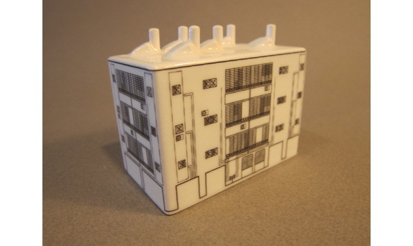 Big image 47.01 box style tenement