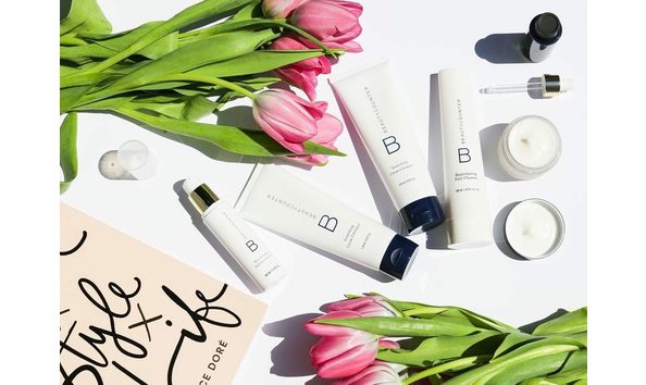 Big image beautycounter products and flowers 960x700