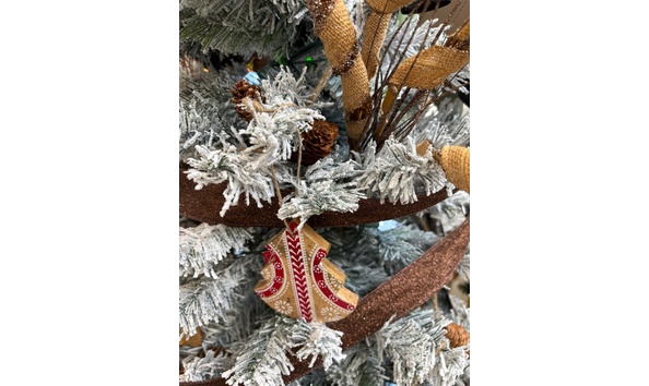 Big image traditional christmas   woodsy  2 