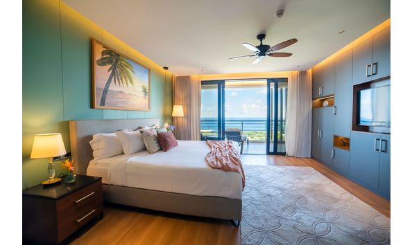 Big image golden rock suite bedroom