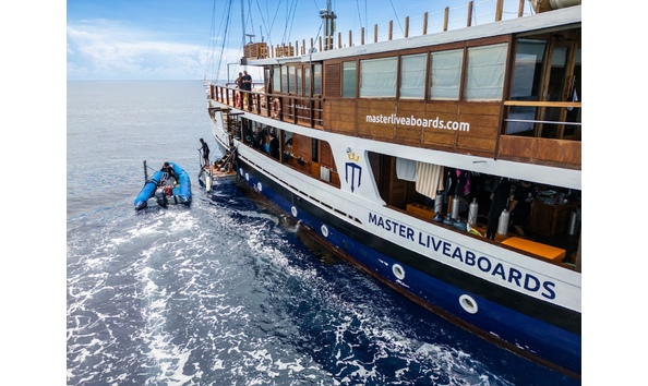 Big image indo master port side view and tender   summits to seas