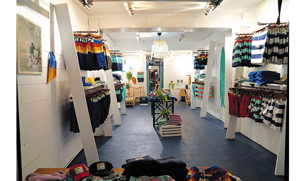 Big image greenlines interior