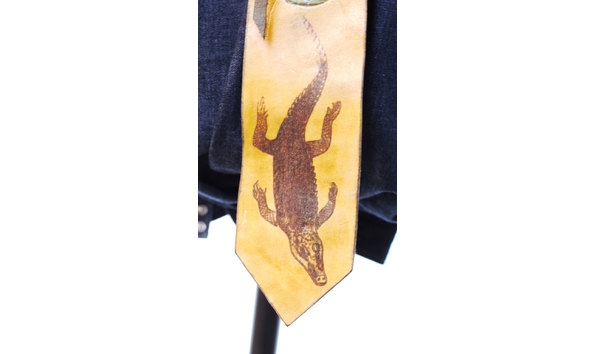 Big image crocabilly close up