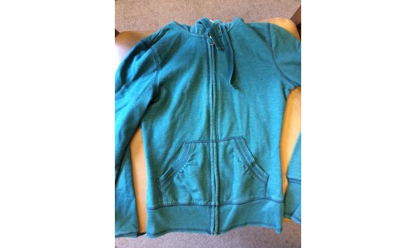 Big image green hoodie2